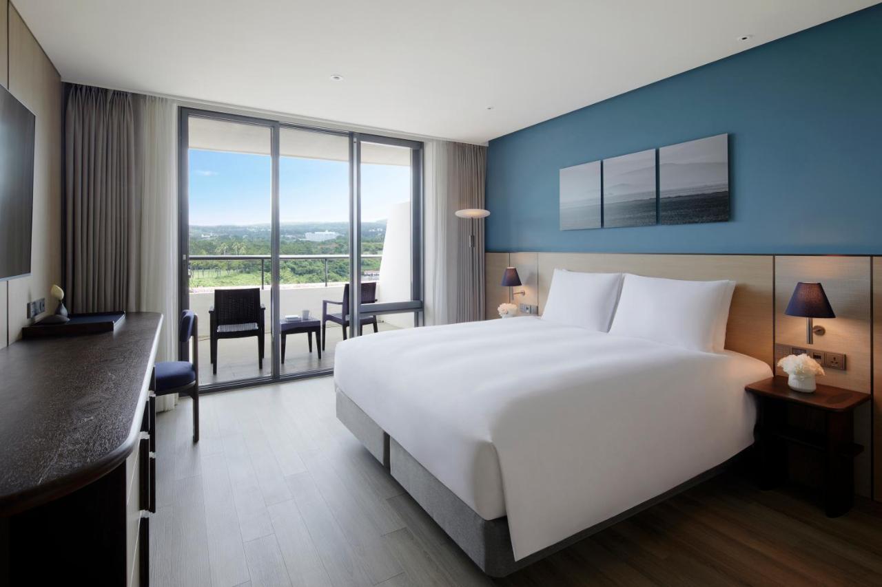 Parnas Hotel Jeju Seogwipo Exterior photo Deluxe Ocean View