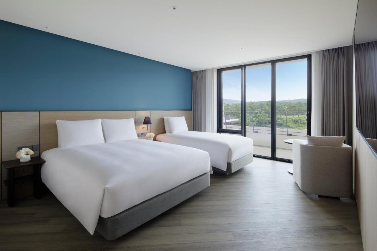 Parnas Hotel Jeju Seogwipo Exterior photo