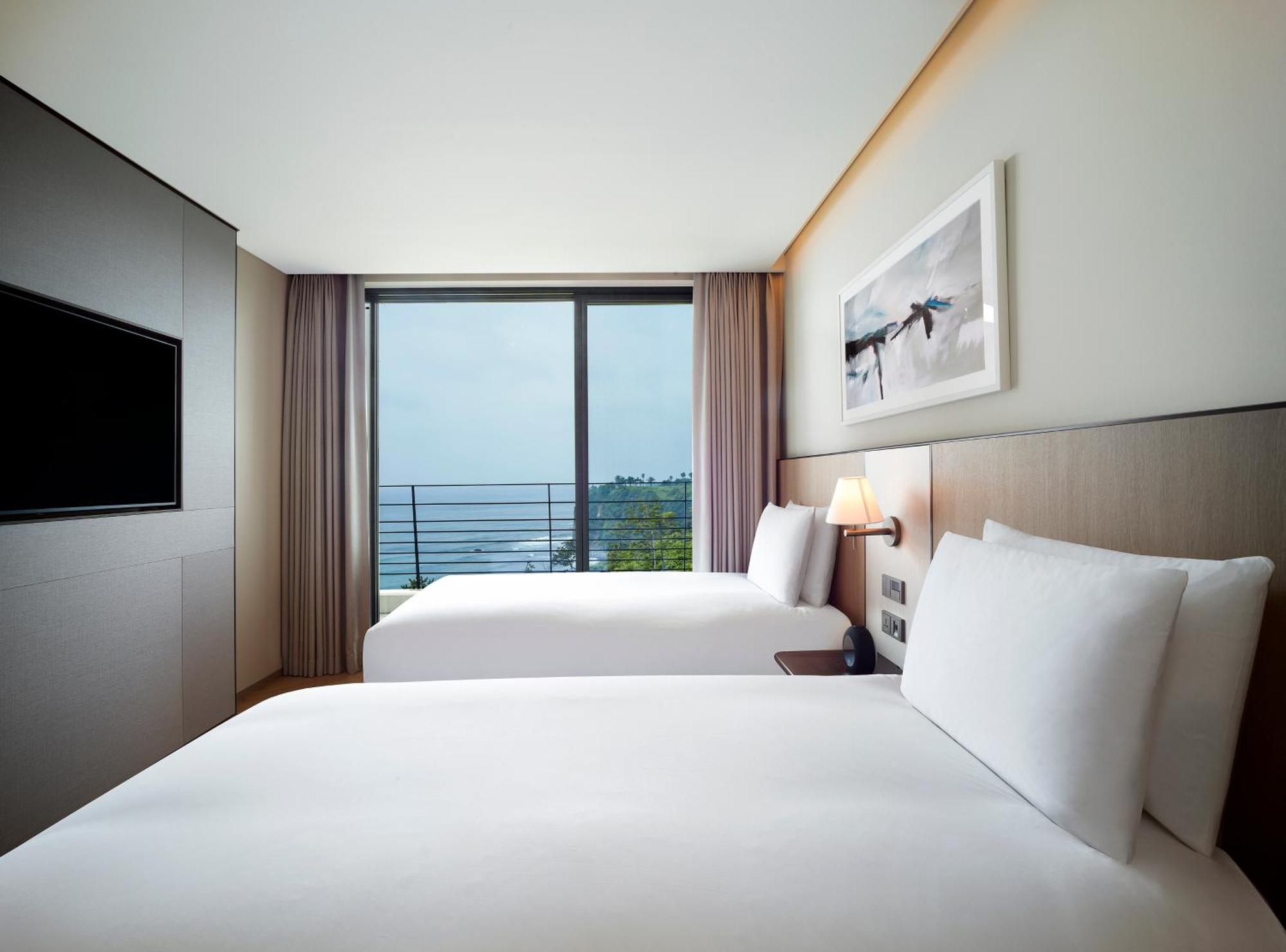 Parnas Hotel Jeju Seogwipo Exterior photo Deluxe Ocean View Room