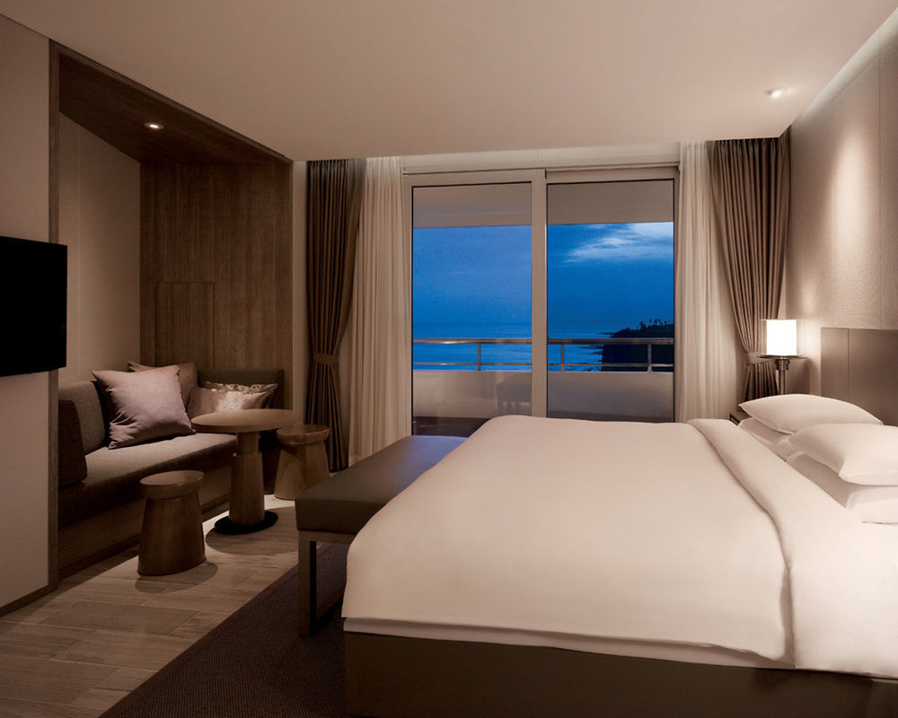 Parnas Hotel Jeju Seogwipo Exterior photo Deluxe Ocean View Room